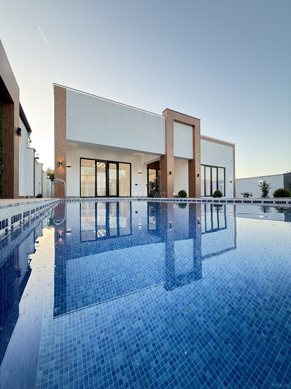 4 otaqlı həyət evi/bağ evi - Şüvəlan q. - 160 m² (4)