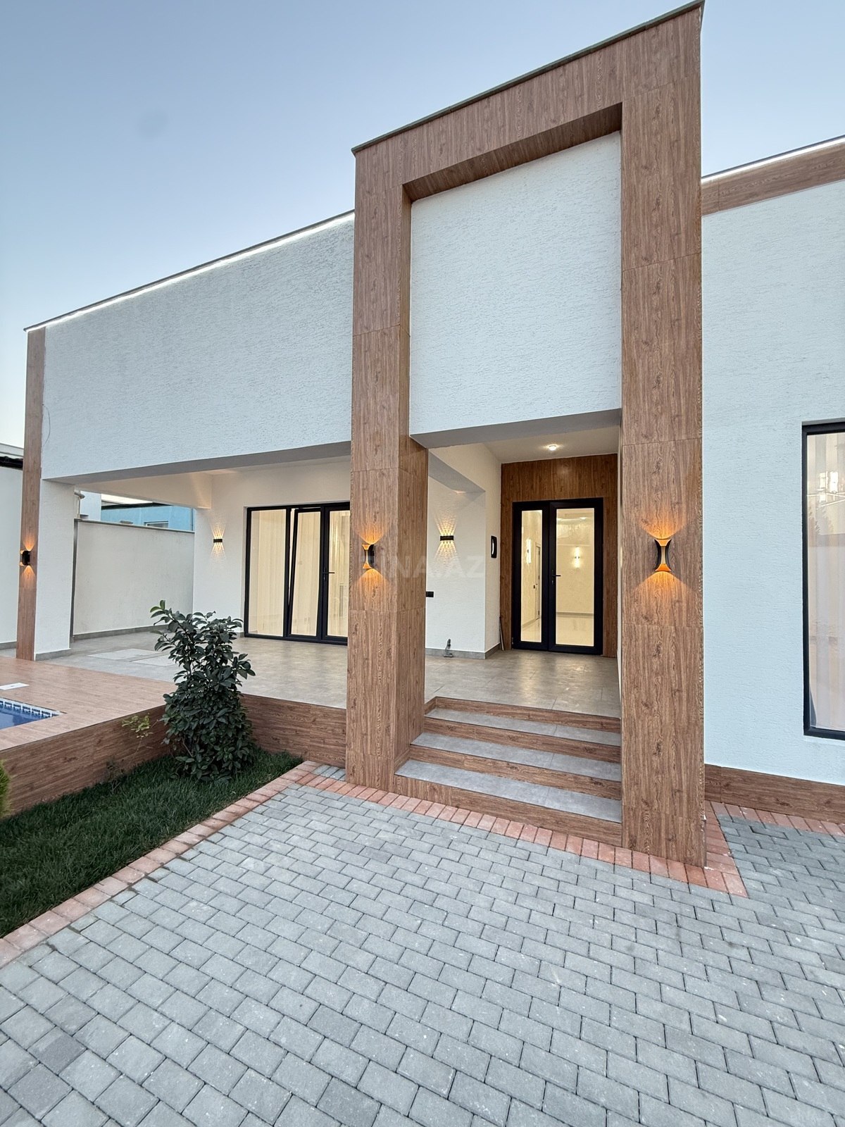 4 otaqlı həyət evi/bağ evi - Şüvəlan q. - 160 m² (12)