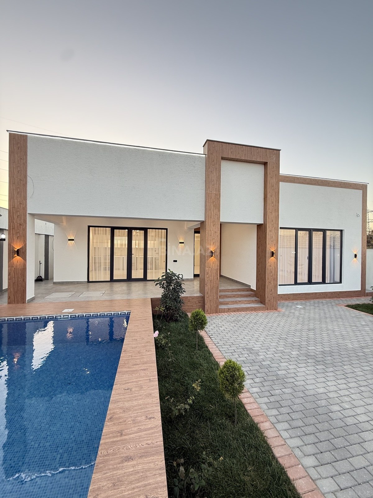 4 otaqlı həyət evi/bağ evi - Şüvəlan q. - 160 m² (3)