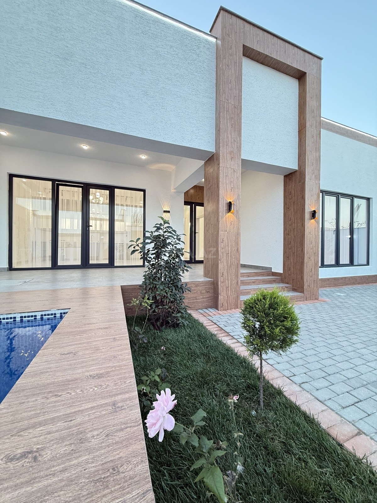 4 otaqlı həyət evi/bağ evi - Şüvəlan q. - 160 m² (6)