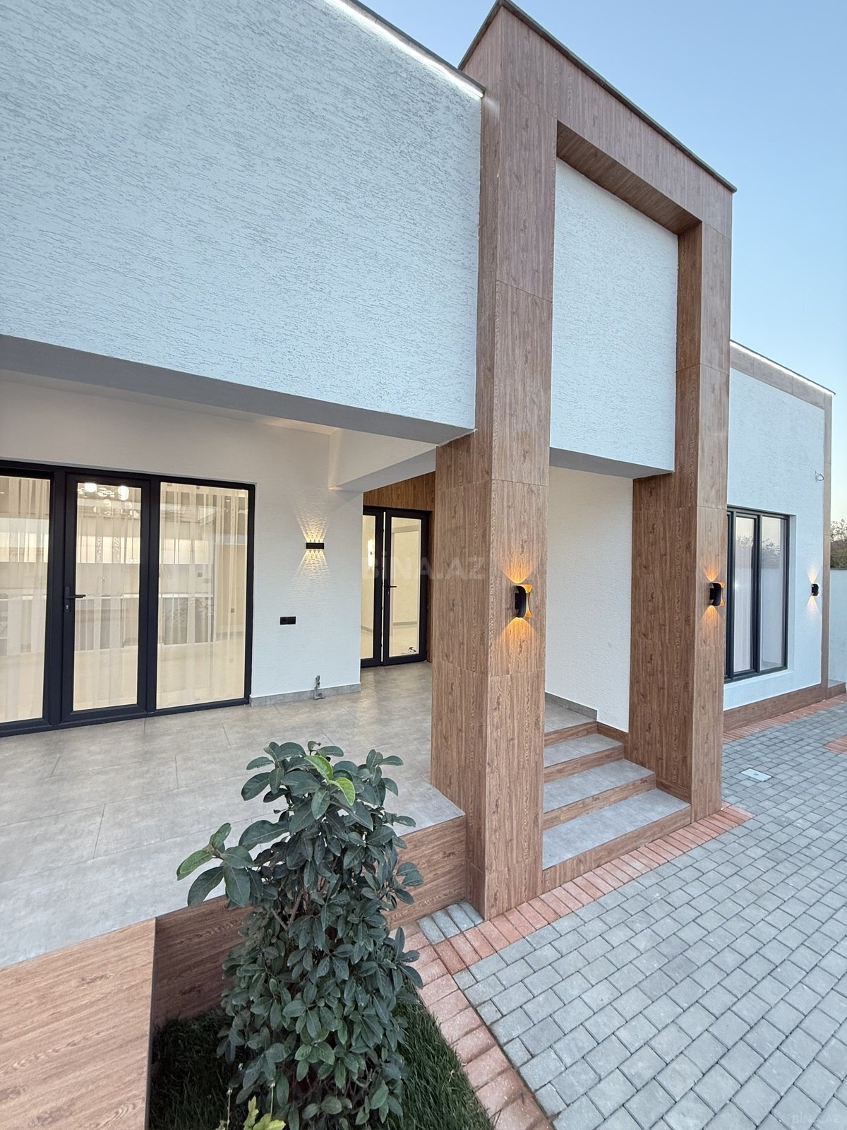 4 otaqlı həyət evi/bağ evi - Şüvəlan q. - 160 m² (14)