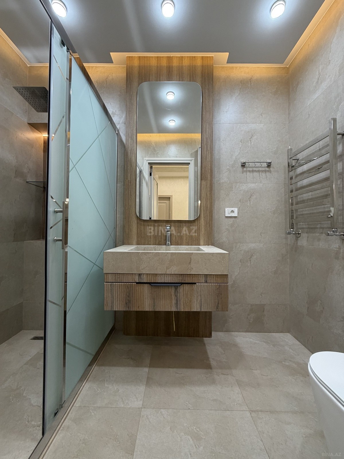 4 otaqlı yeni tikili - 8 Noyabr m. - 160 m² (15)