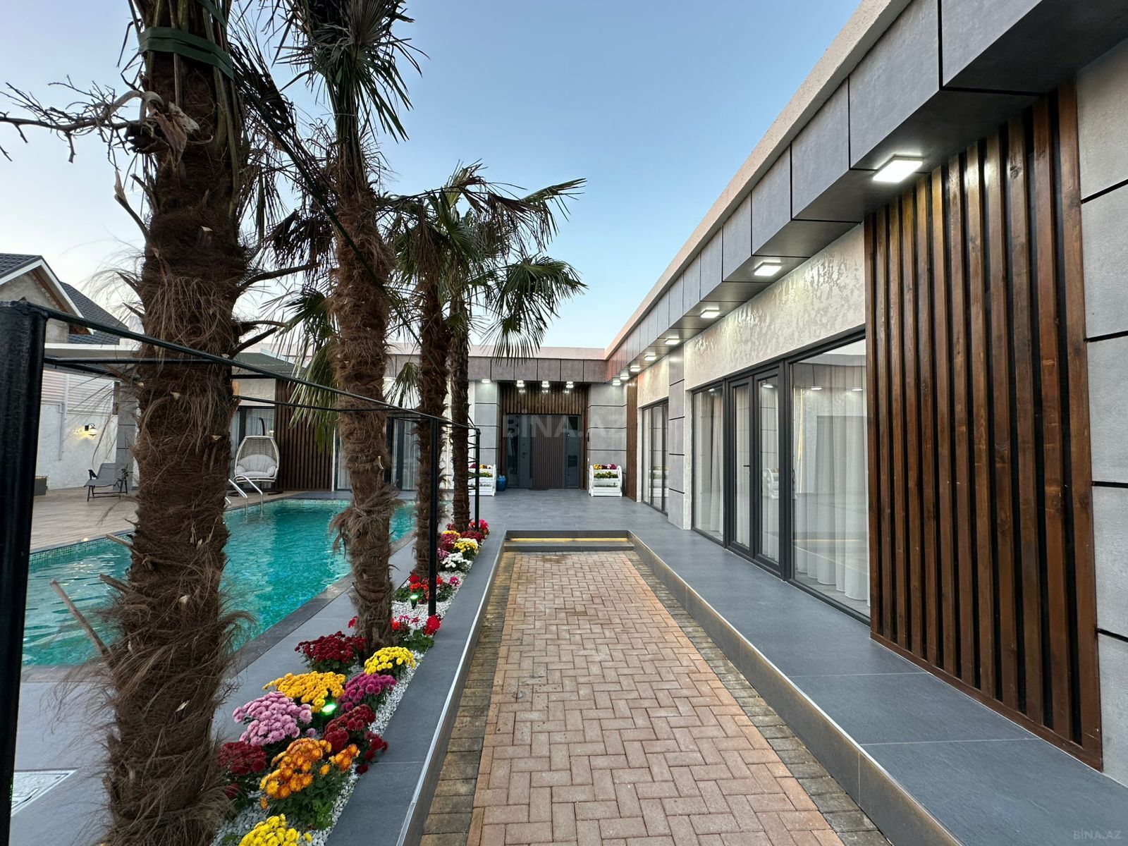 5 otaqlı həyət evi/bağ evi - Mərdəkan q. - 200 m² (5)