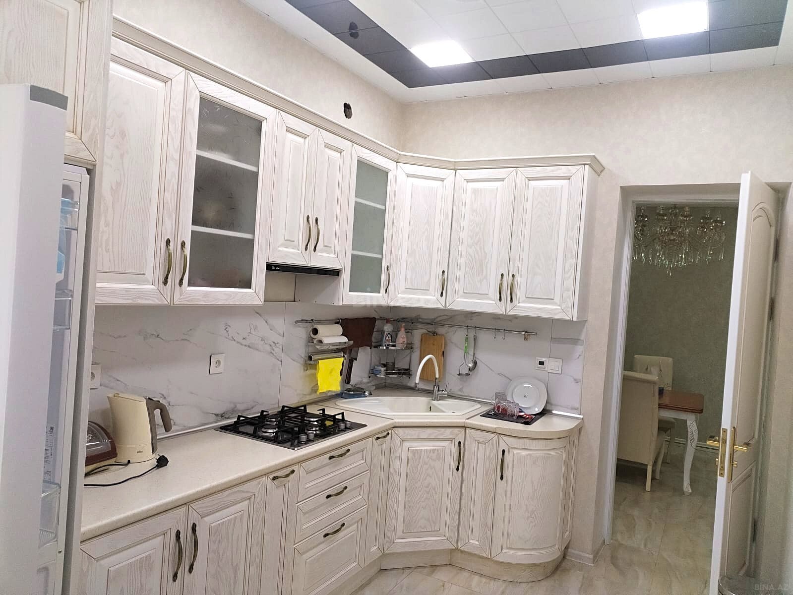 5 otaqlı həyət evi/bağ evi - Bakıxanov q. - 250 m² (18)