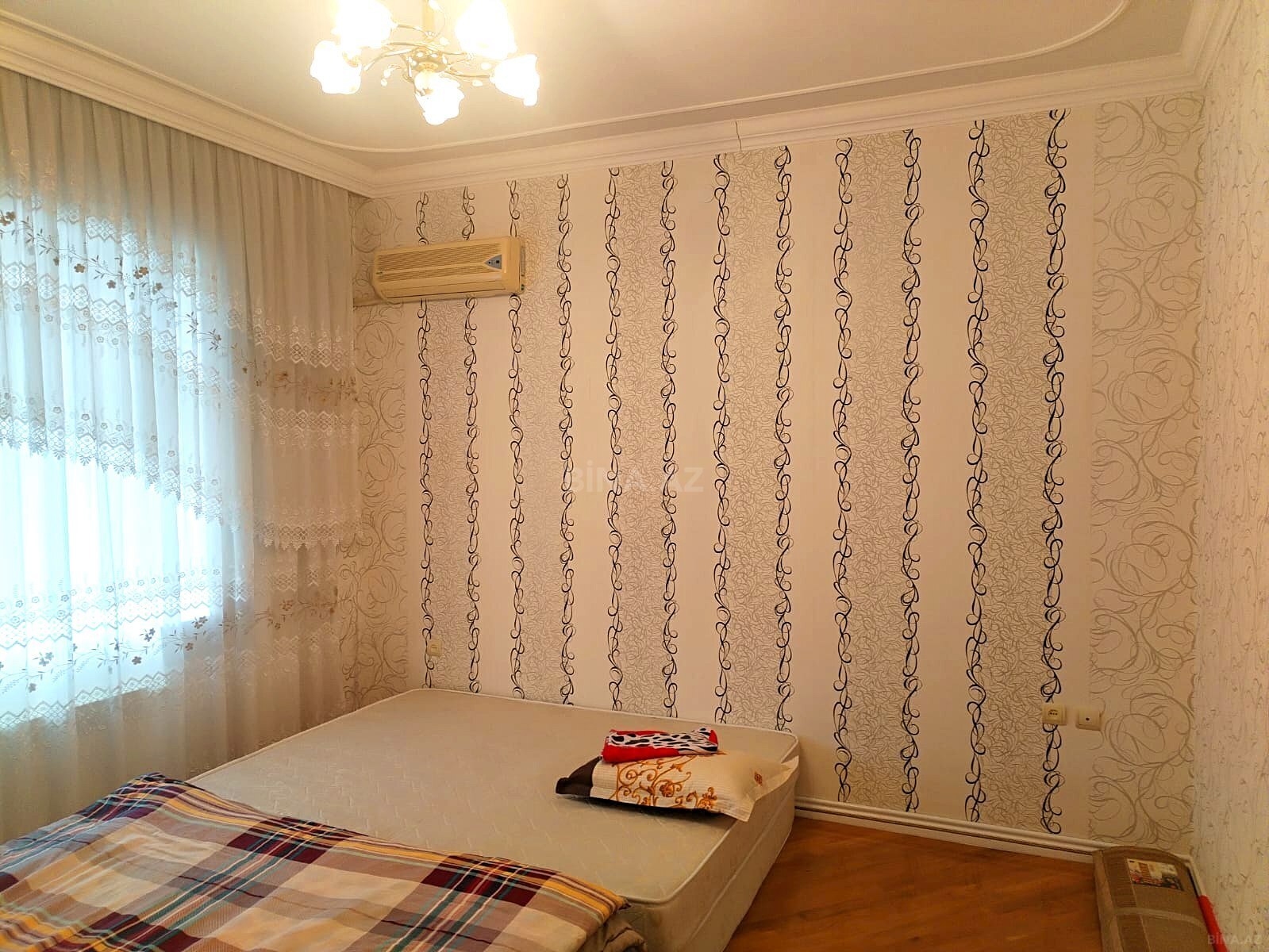 5 otaqlı həyət evi/bağ evi - Bakıxanov q. - 250 m² (27)