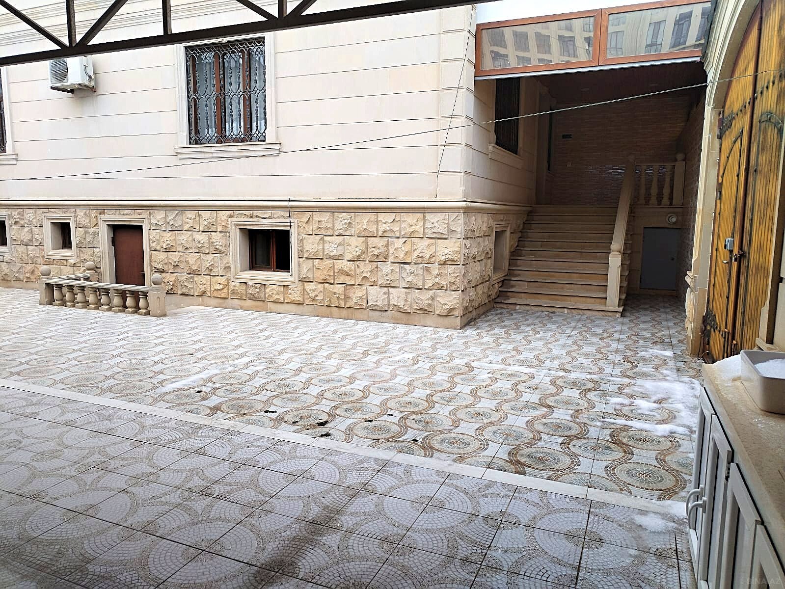5 otaqlı həyət evi/bağ evi - Bakıxanov q. - 250 m² (8)