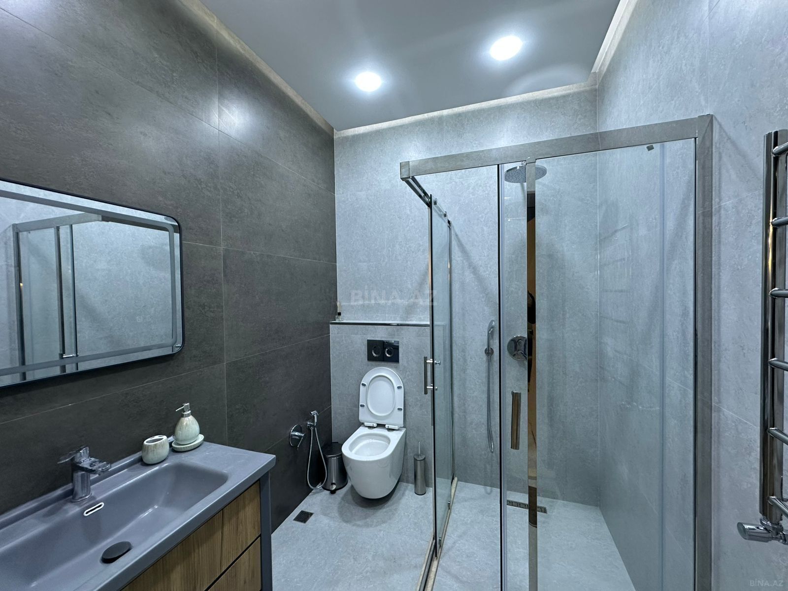 4 otaqlı həyət evi/bağ evi - Şüvəlan q. - 230 m² (20)