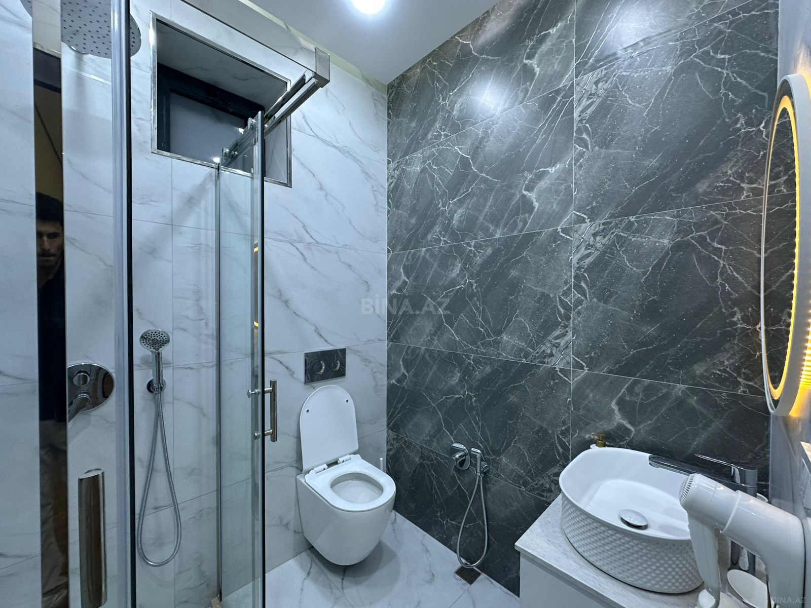 4 otaqlı həyət evi/bağ evi - Şüvəlan q. - 230 m² (23)