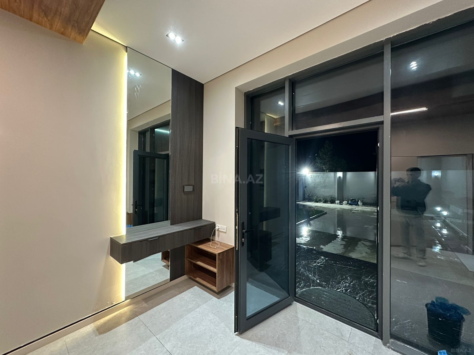 4 otaqlı həyət evi/bağ evi - Şüvəlan q. - 230 m² (18)