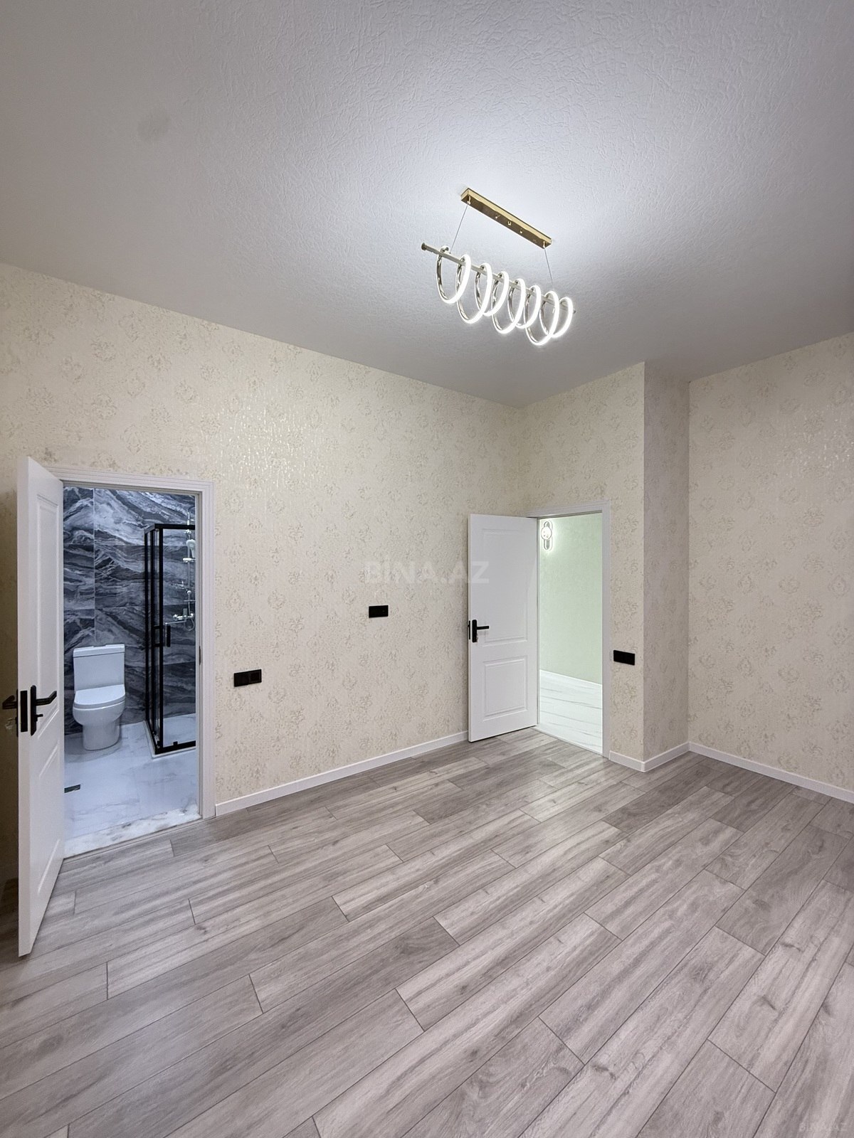 4 otaqlı həyət evi/bağ evi - Şüvəlan q. - 130 m² (23)