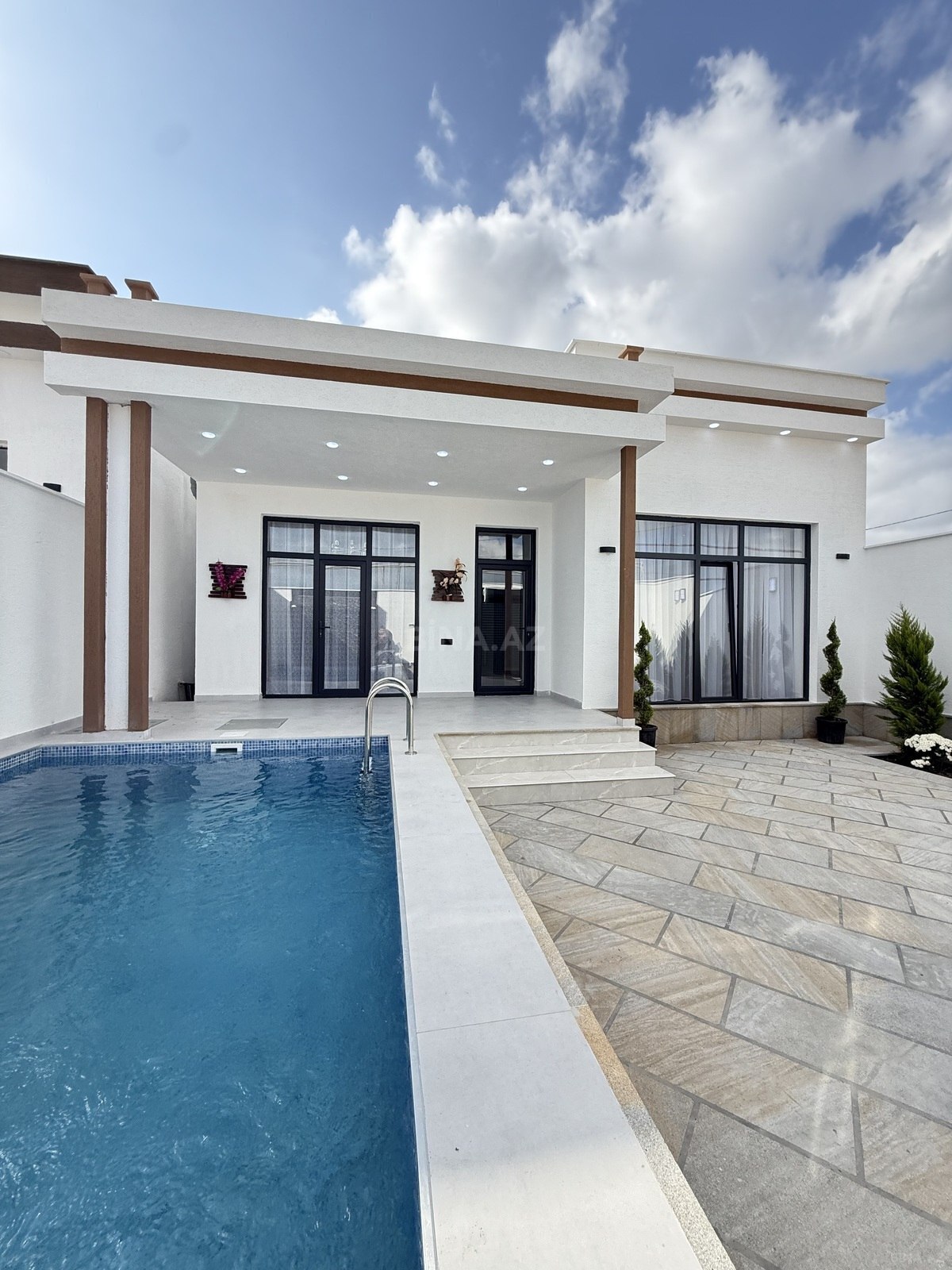 4 otaqlı həyət evi/bağ evi - Şüvəlan q. - 130 m² (4)