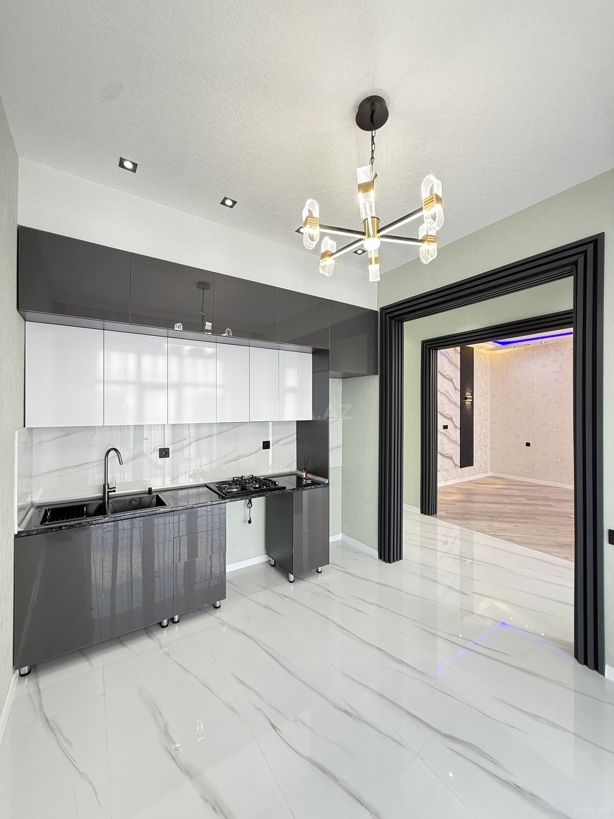 4 otaqlı həyət evi/bağ evi - Şüvəlan q. - 130 m² (16)