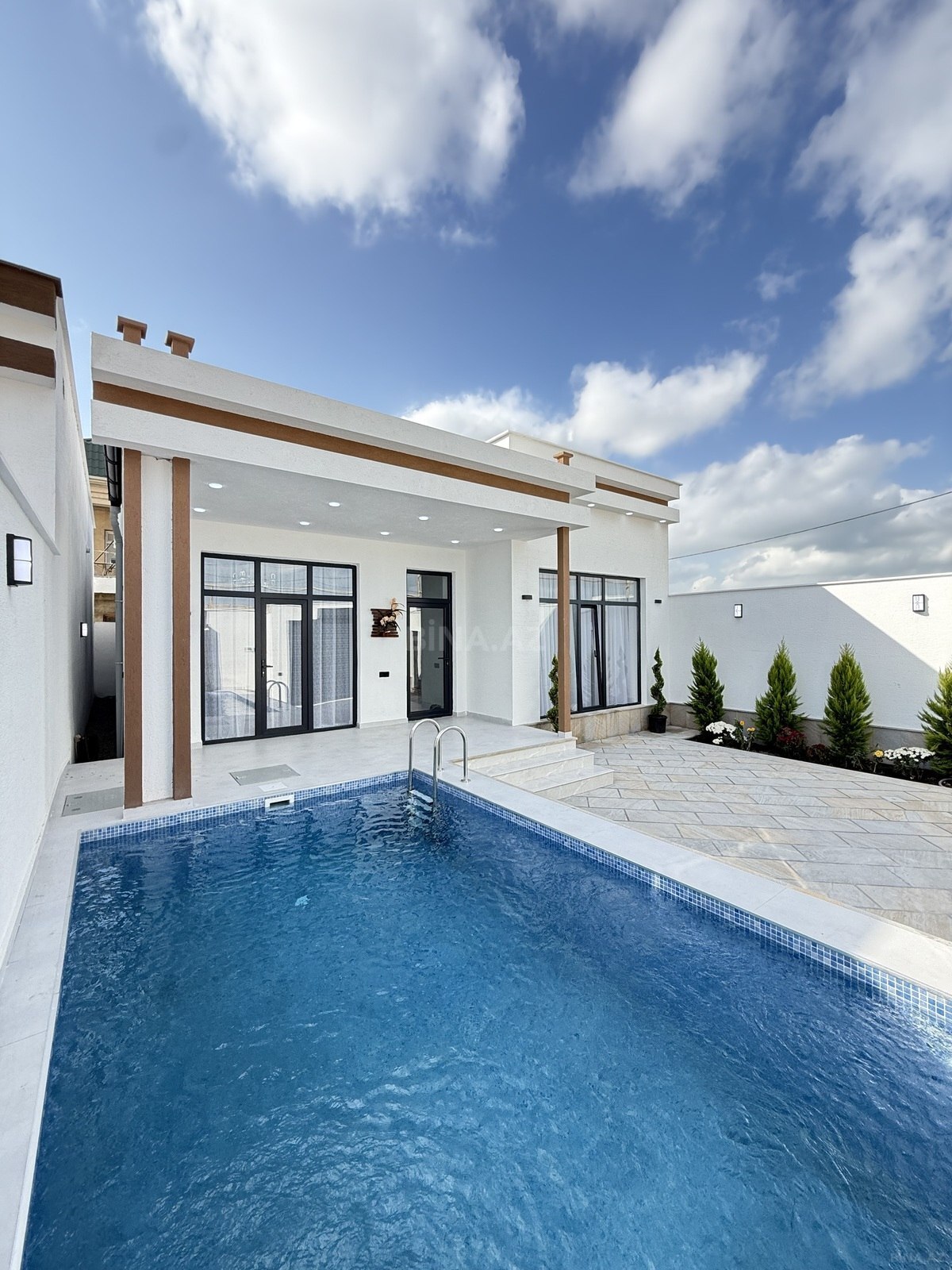 4 otaqlı həyət evi/bağ evi - Şüvəlan q. - 130 m² (2)