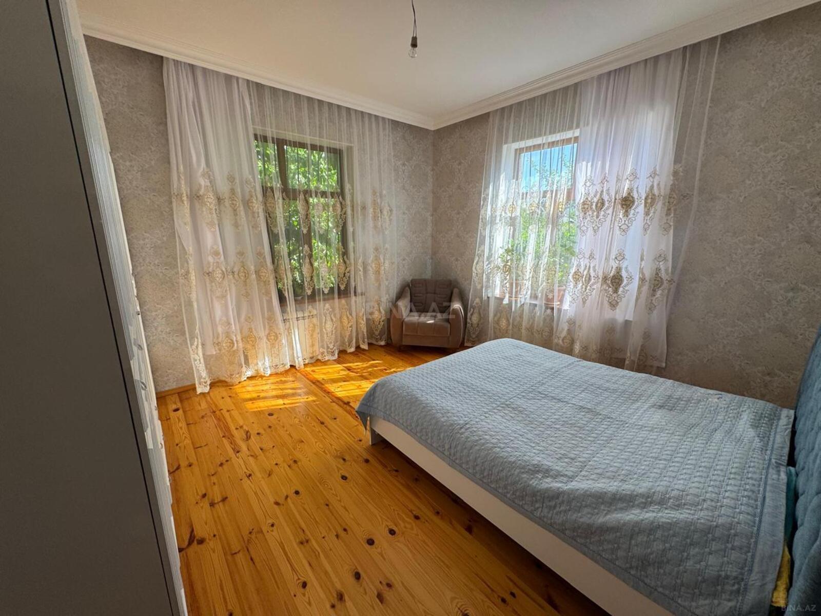 4 otaqlı həyət evi/bağ evi - Qusar - 240 m² (6)