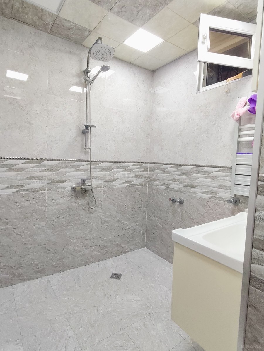 5 otaqlı həyət evi/bağ evi - Biləcəri q. - 190 m² (16)