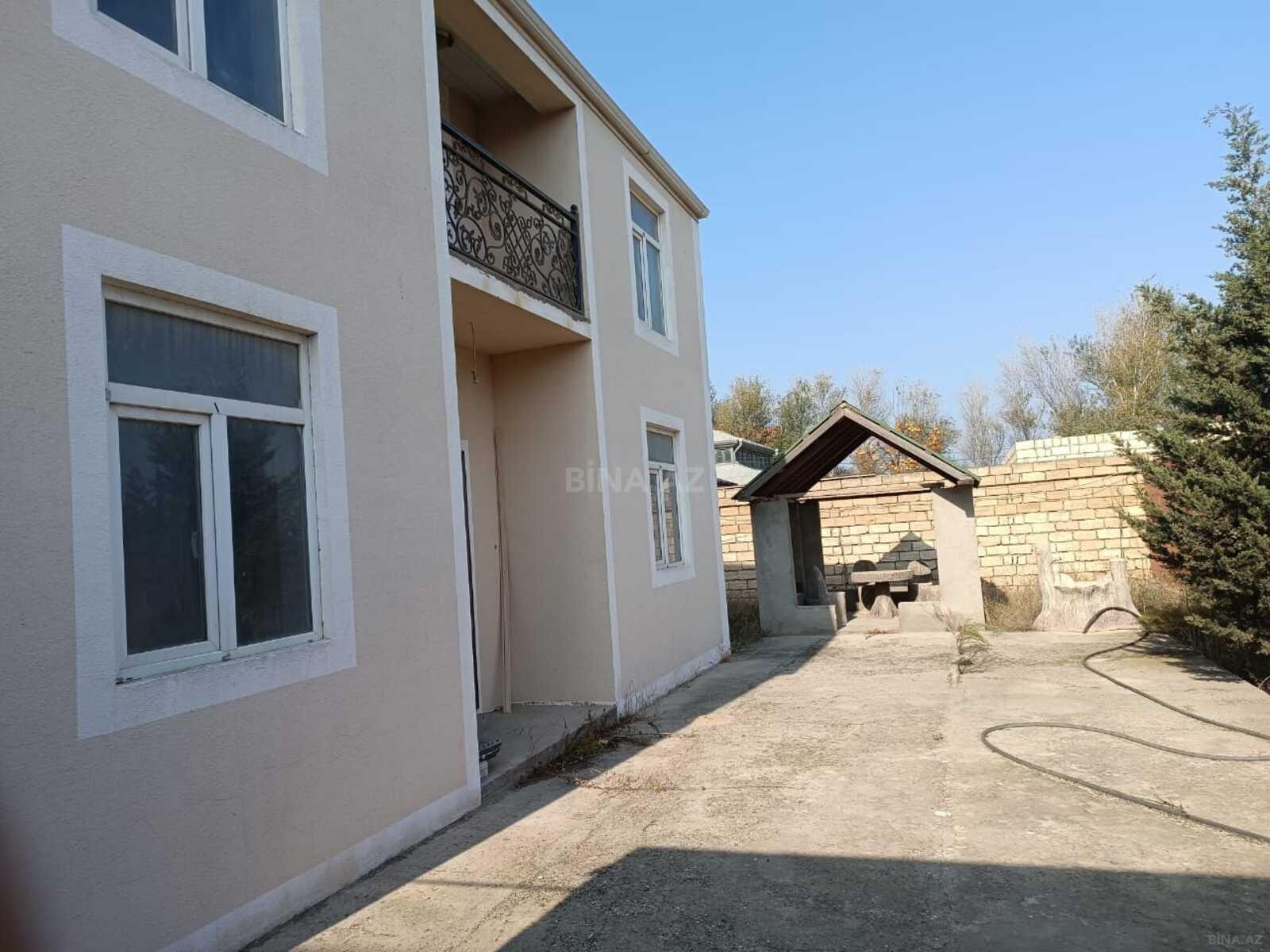 4 otaqlı həyət evi/bağ evi - Görədil q. - 120 m² (2)