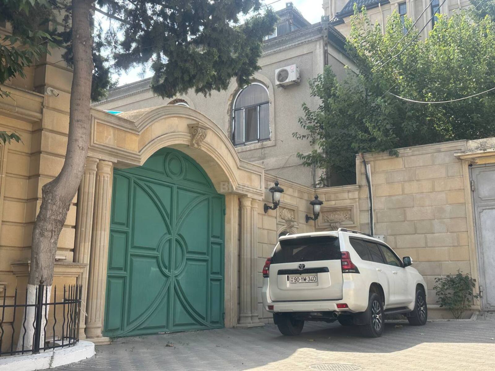 10 otaqlı həyət evi/bağ evi - Həzi Aslanov q. - 450 m² (10)