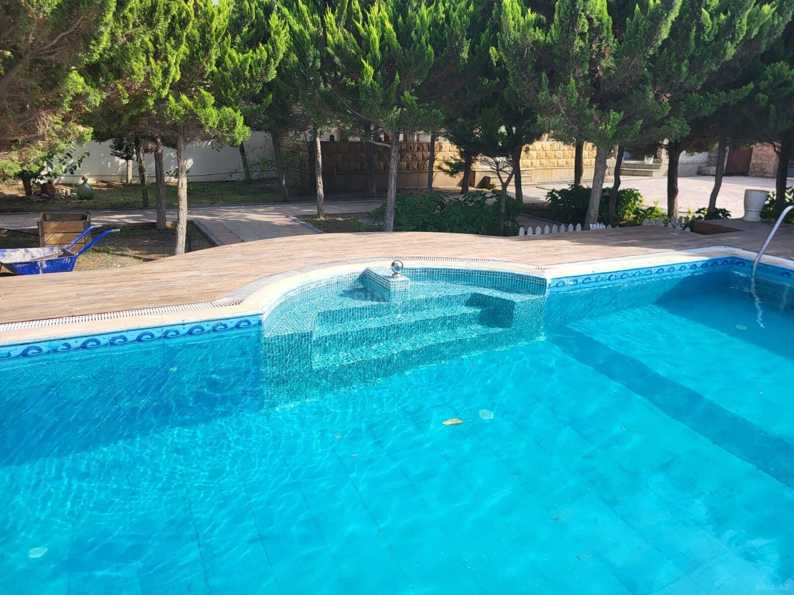 6 otaqlı həyət evi/bağ evi - Sea Breeze q. - 320 m² (1)