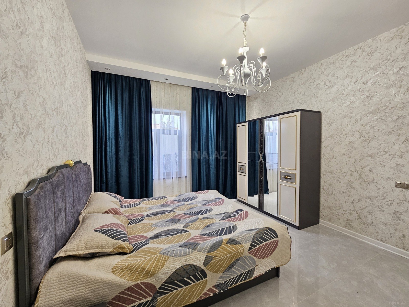 4 otaqlı həyət evi/bağ evi - Şüvəlan q. - 150 m² (16)
