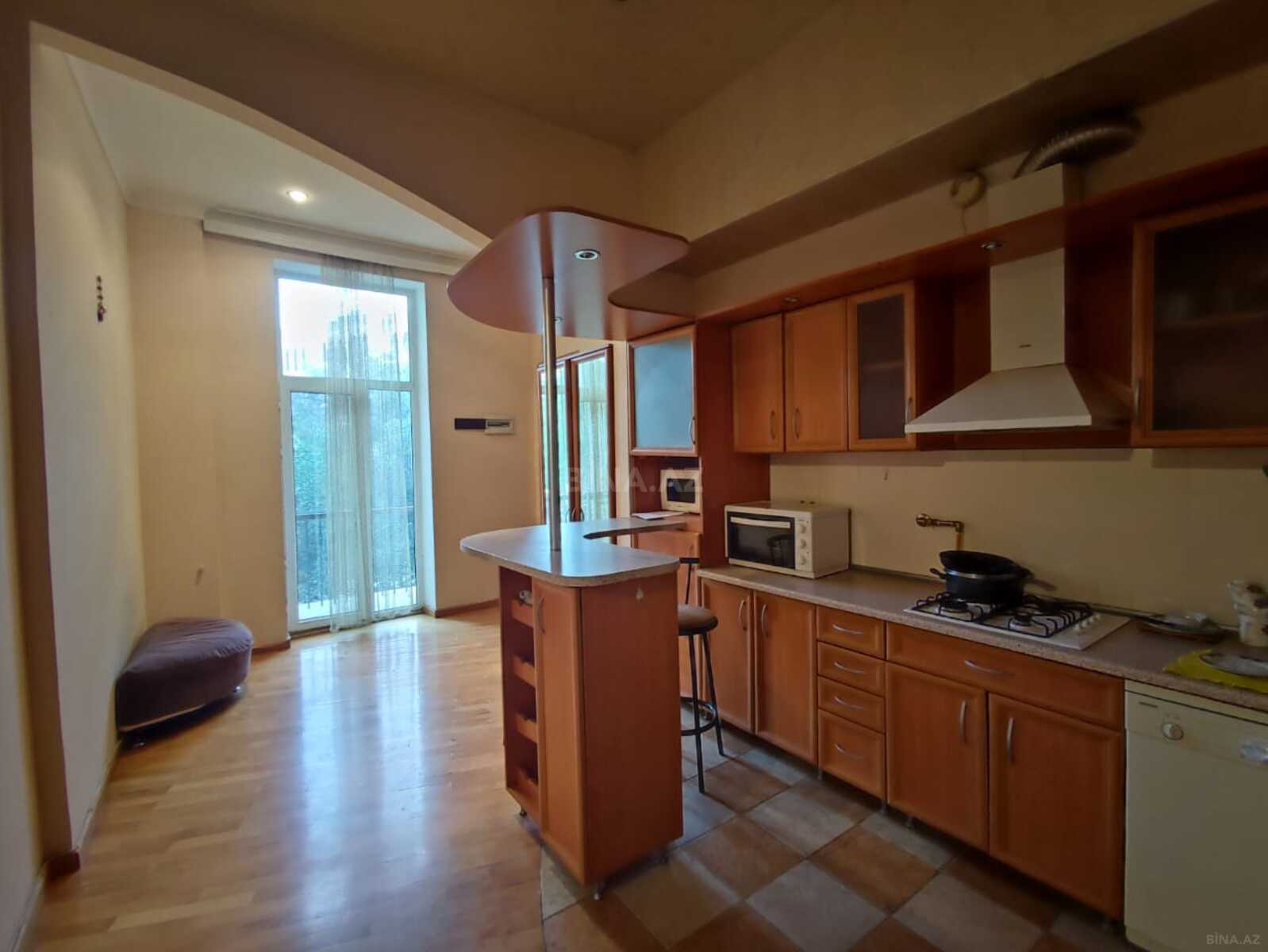 3 otaqlı köhnə tikili - İçəri Şəhər m. - 120 m² (6)
