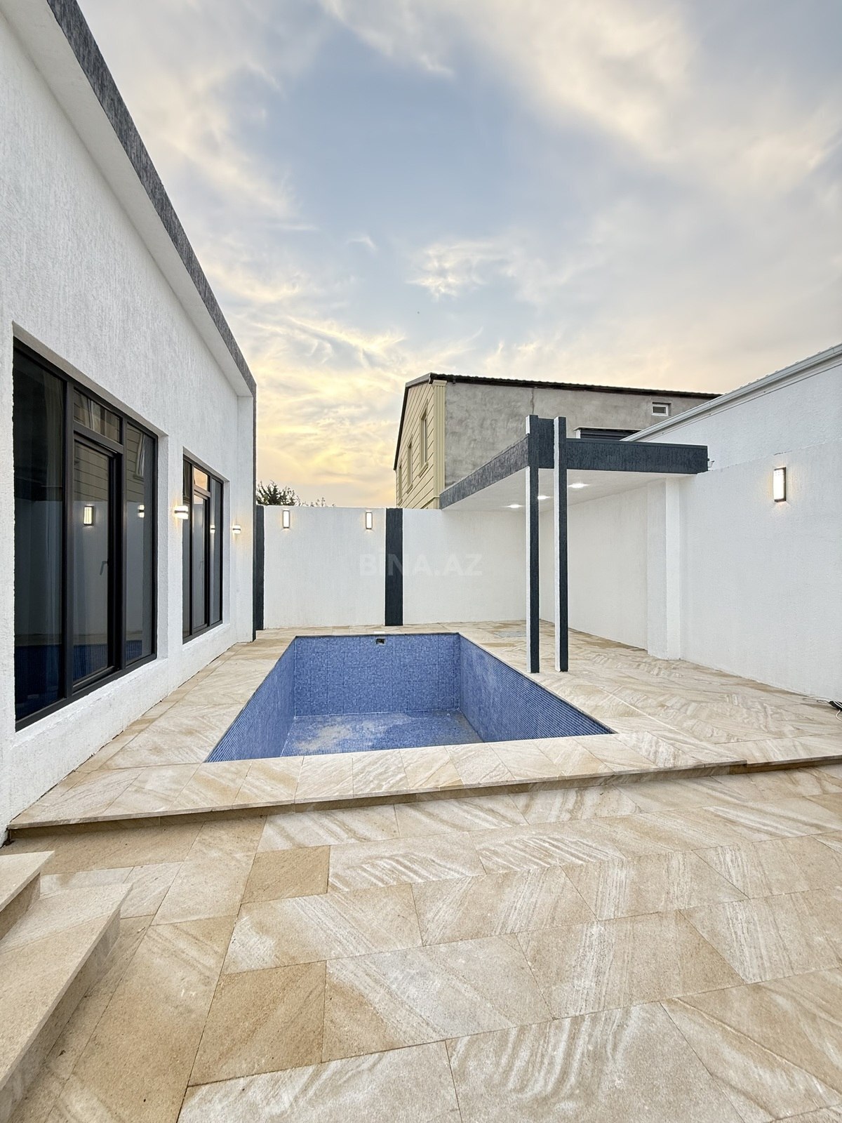 4 otaqlı həyət evi/bağ evi - Mərdəkan q. - 140 m² (4)