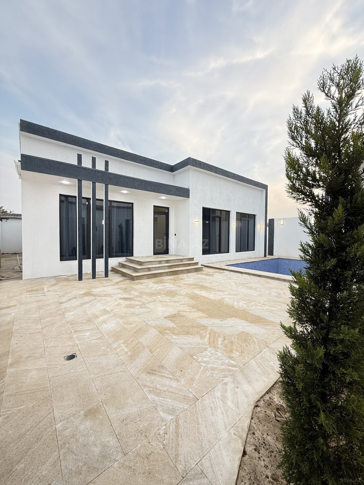 4 otaqlı həyət evi/bağ evi - Mərdəkan q. - 140 m² (1)