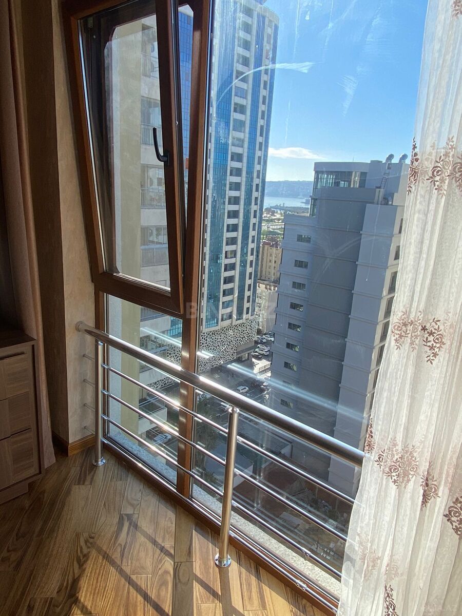 3 otaqlı yeni tikili - Şah İsmayıl Xətai m. - 120 m² (22)