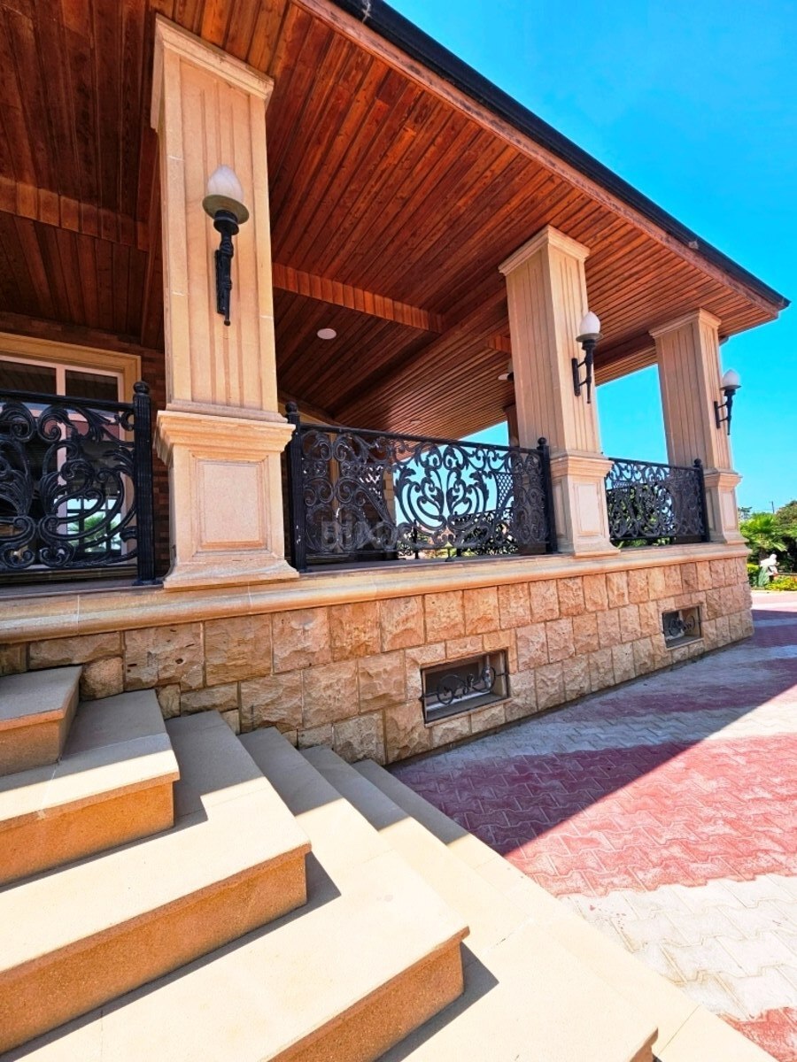 5 otaqlı həyət evi/bağ evi - Mərdəkan q. - 400 m² (1)