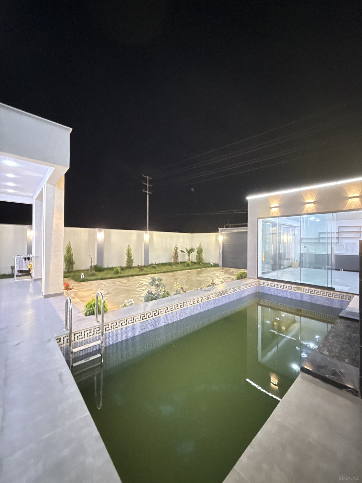 4 otaqlı həyət evi/bağ evi - Şüvəlan q. - 160 m² (11)