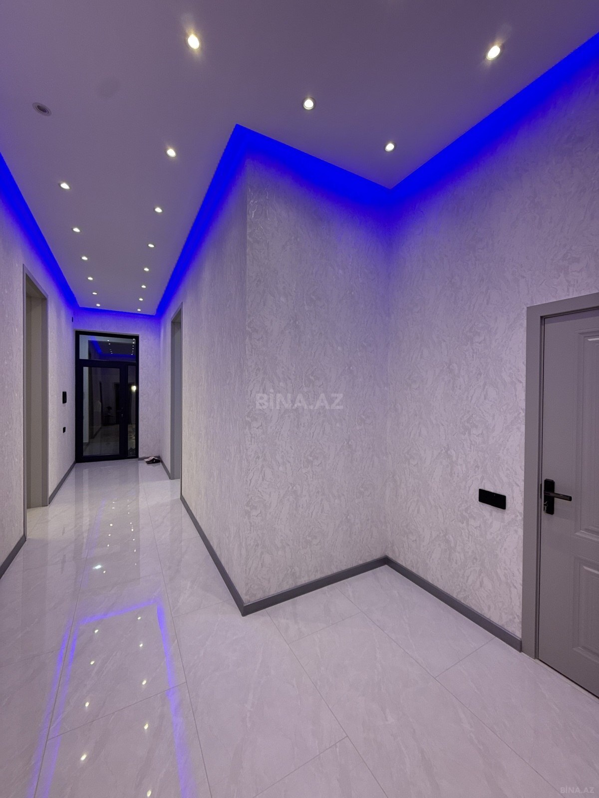 4 otaqlı həyət evi/bağ evi - Şüvəlan q. - 160 m² (16)