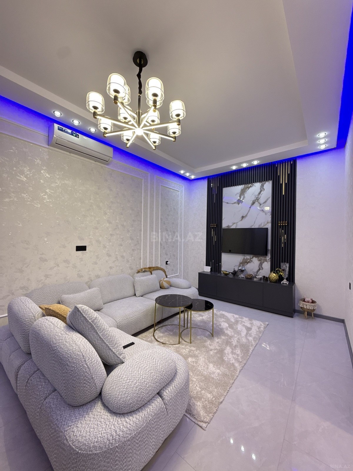 4 otaqlı həyət evi/bağ evi - Şüvəlan q. - 160 m² (17)