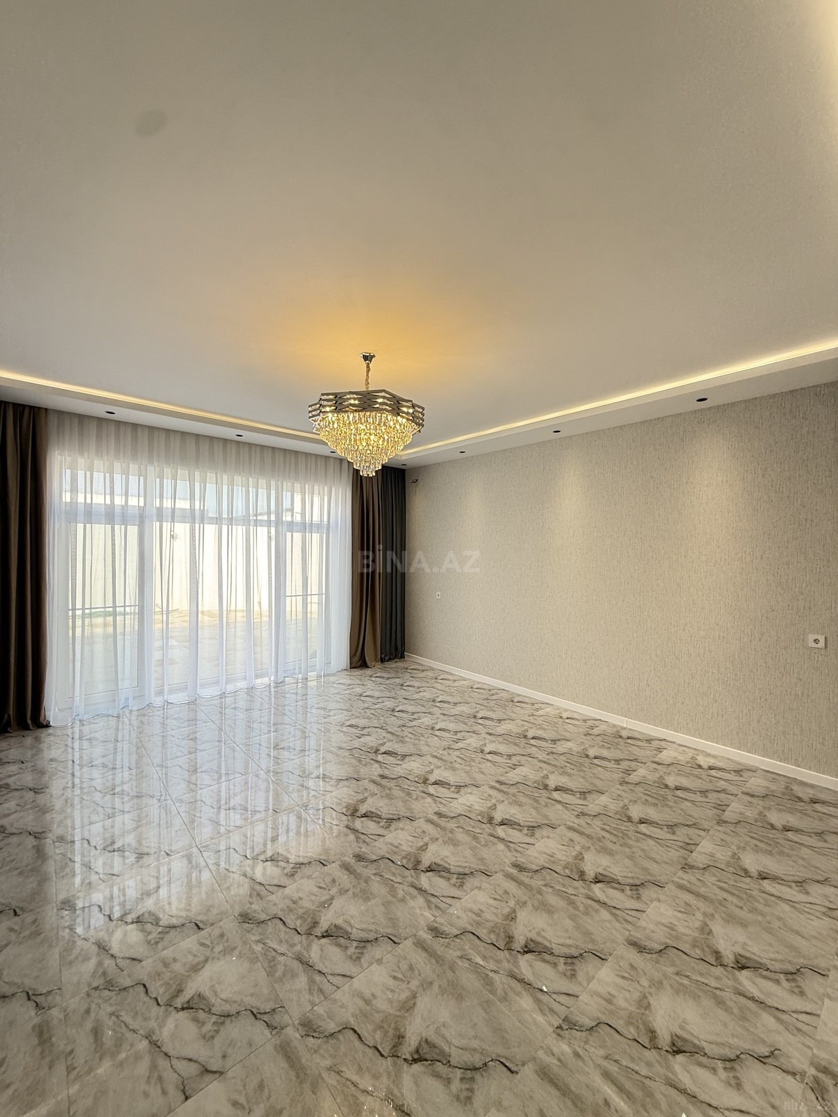 4 otaqlı həyət evi/bağ evi - Şüvəlan q. - 150 m² (10)
