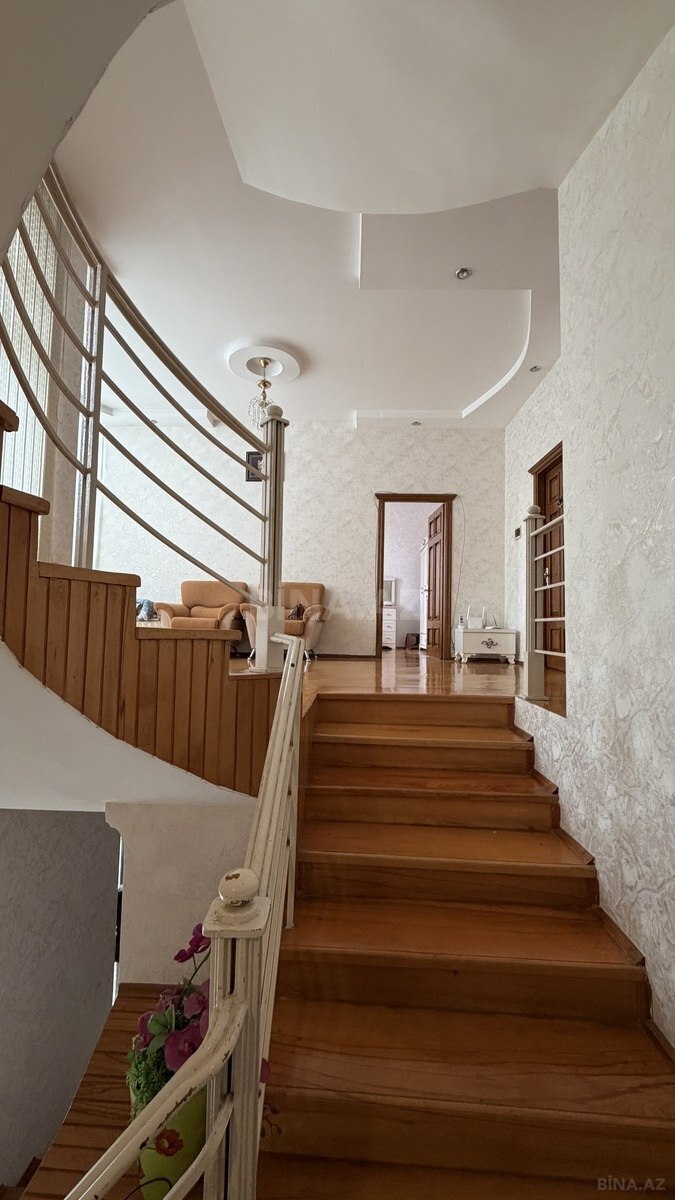 7 otaqlı həyət evi/bağ evi - Bakıxanov q. - 250 m² (12)