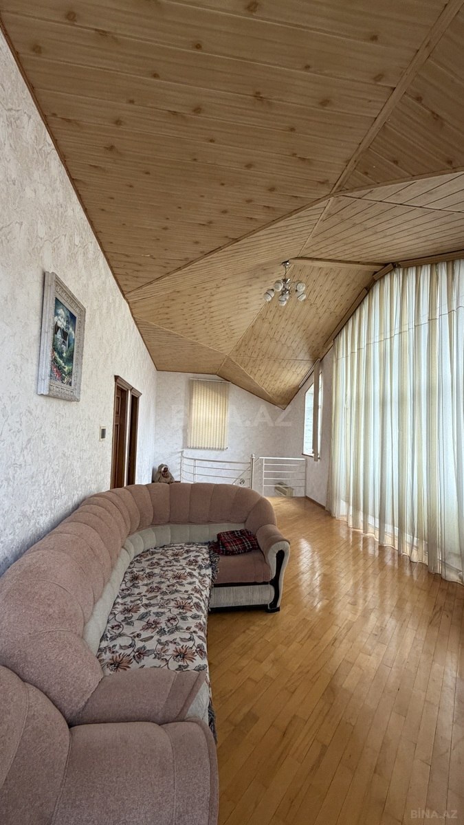 7 otaqlı həyət evi/bağ evi - Bakıxanov q. - 250 m² (20)
