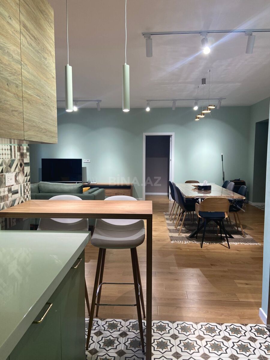 4 otaqlı yeni tikili - 8 Noyabr m. - 178 m² (25)