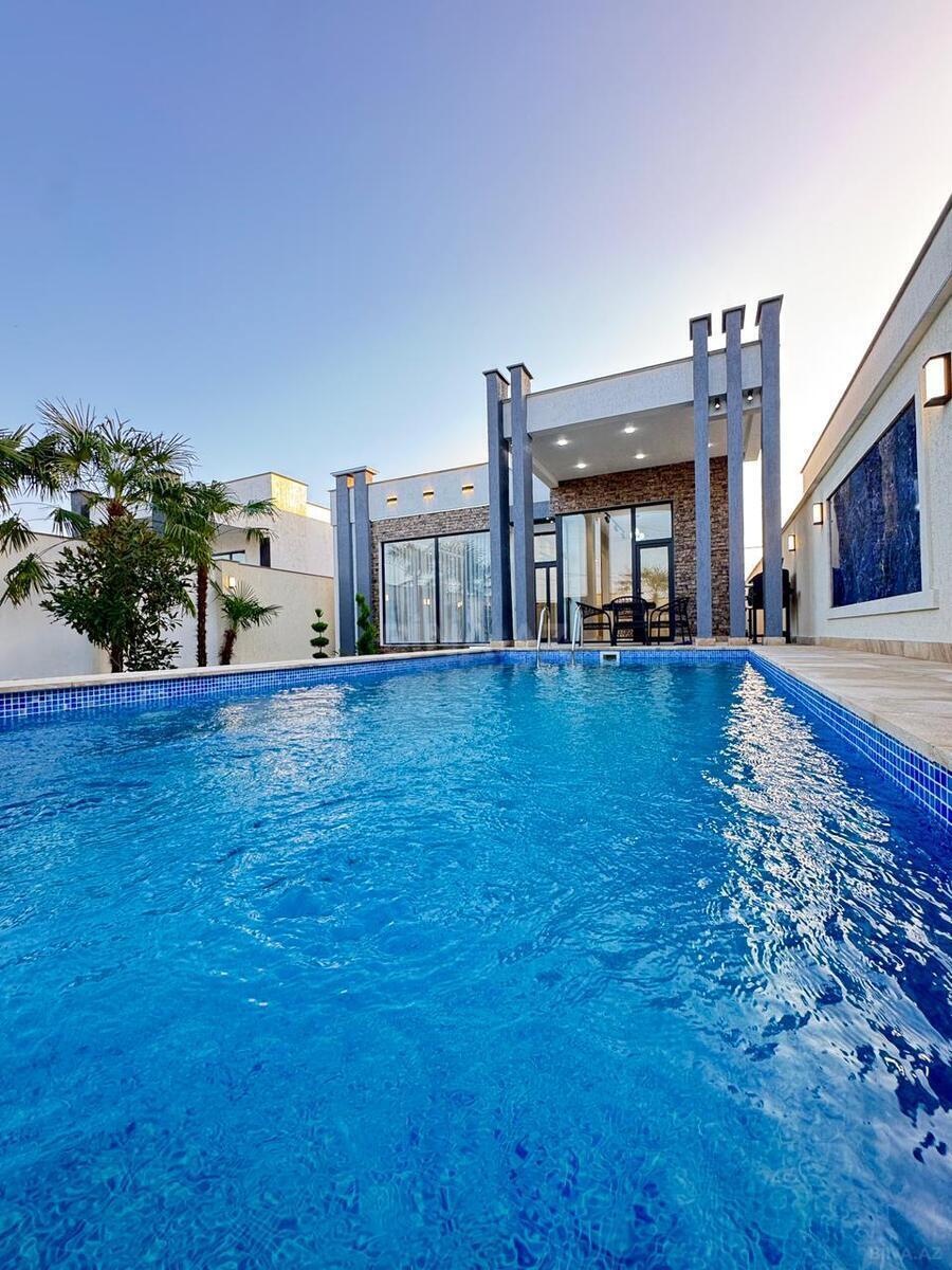 4 otaqlı həyət evi/bağ evi - Şüvəlan q. - 160 m² (1)