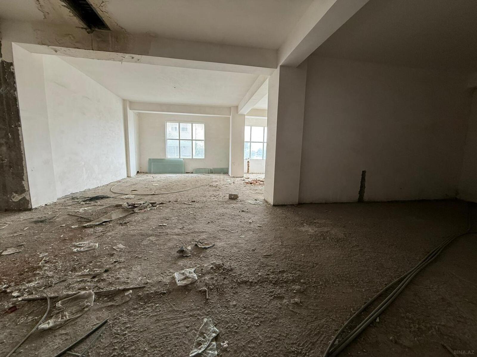 Объект - м. Элмляр Академиясы - 600 м² (6)