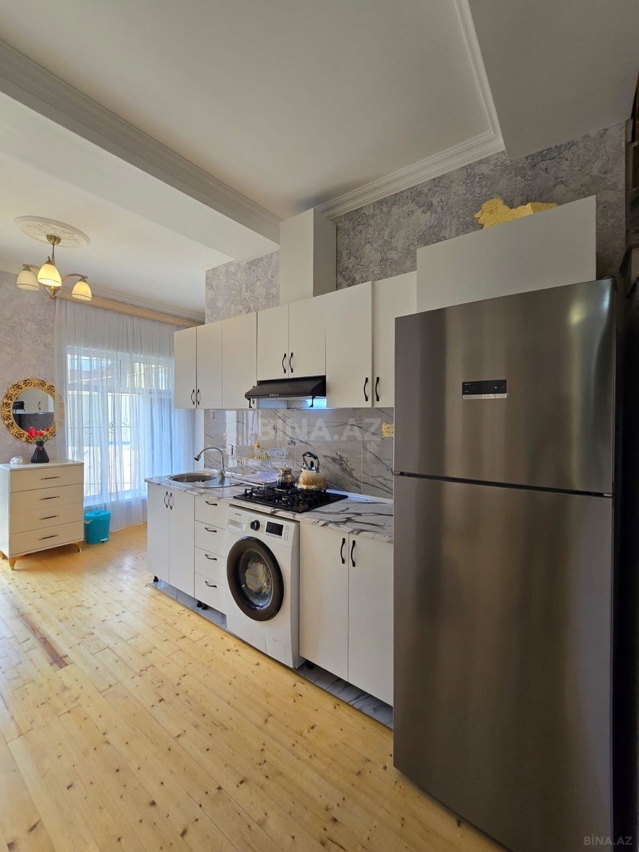 4 otaqlı həyət evi/bağ evi - Binə q. - 200 m² (10)