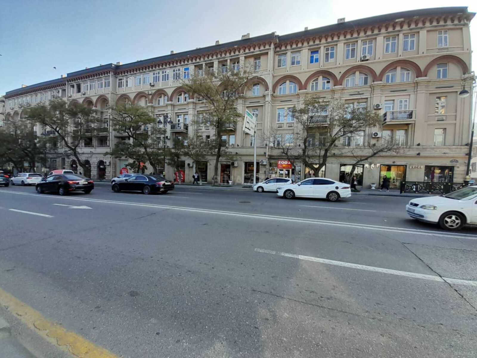3 otaqlı köhnə tikili - Nəsimi r. - 93 m² (1)