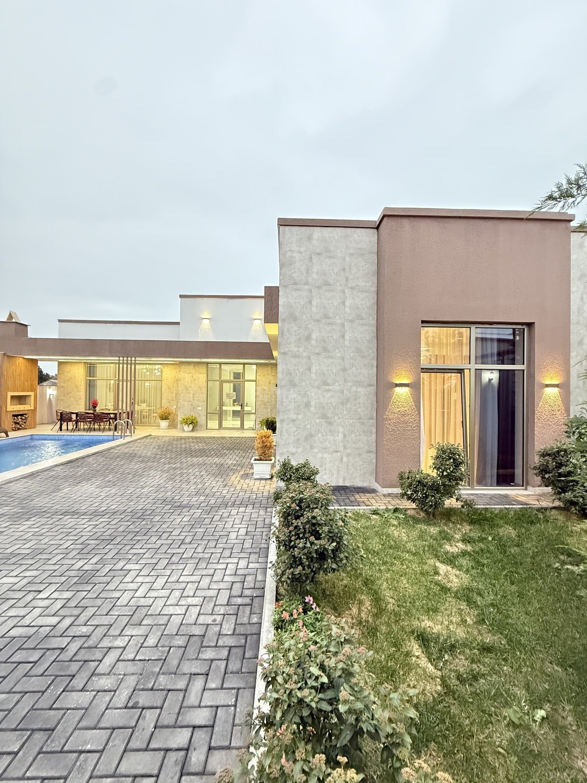 4 otaqlı həyət evi/bağ evi - Mərdəkan q. - 160 m² (1)