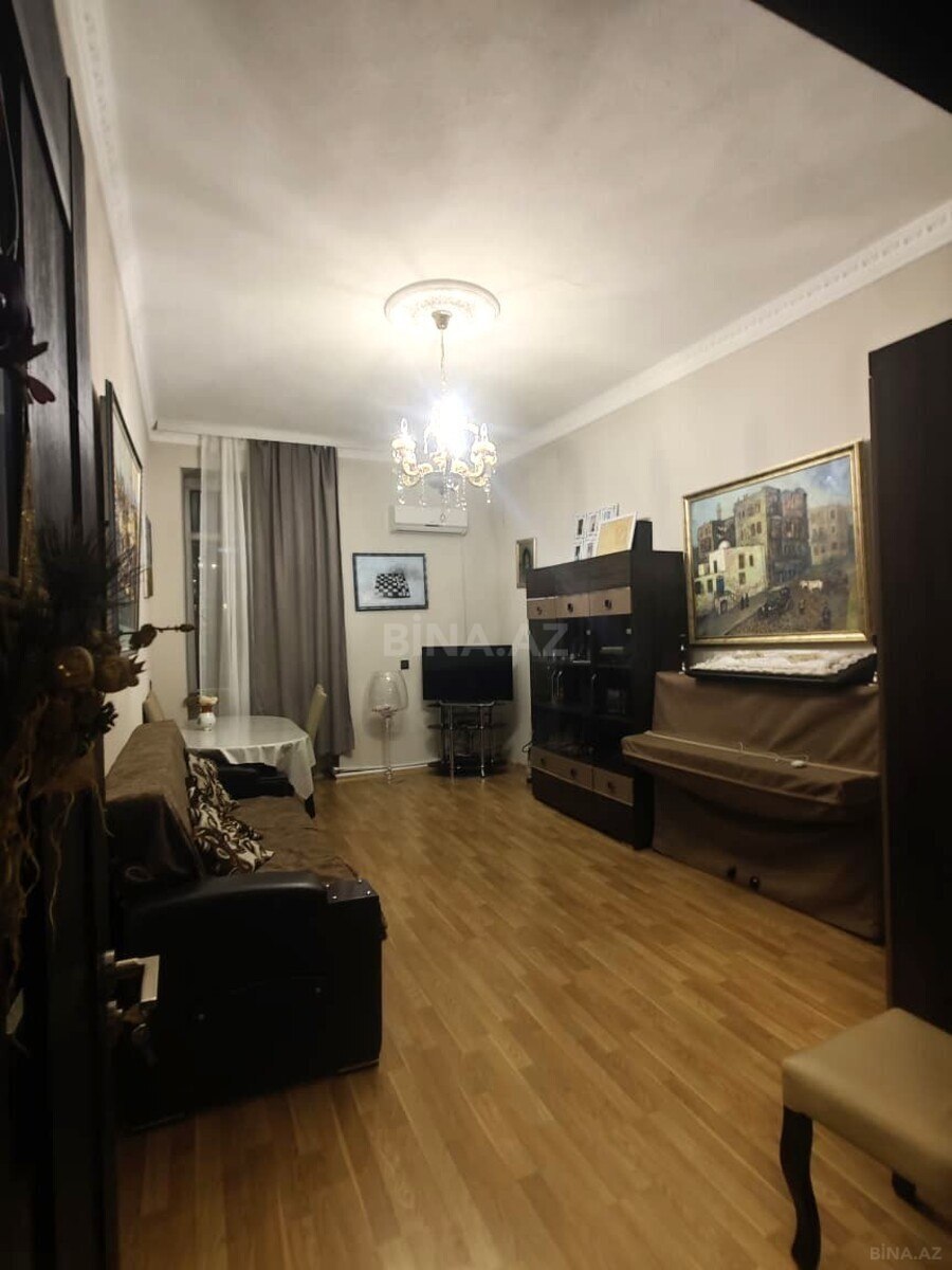 3 otaqlı köhnə tikili - Elmlər Akademiyası m. - 90 m² (2)