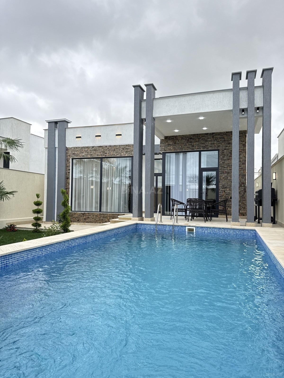 4 otaqlı həyət evi/bağ evi - Şüvəlan q. - 160 m² (6)