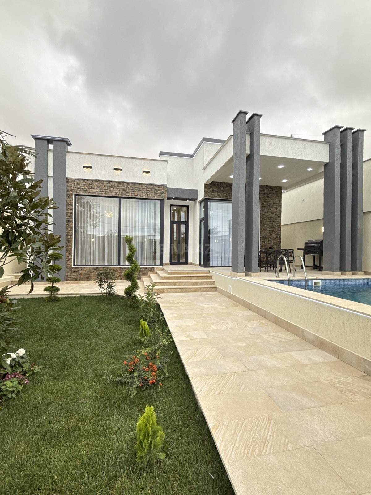 4 otaqlı həyət evi/bağ evi - Şüvəlan q. - 160 m² (9)