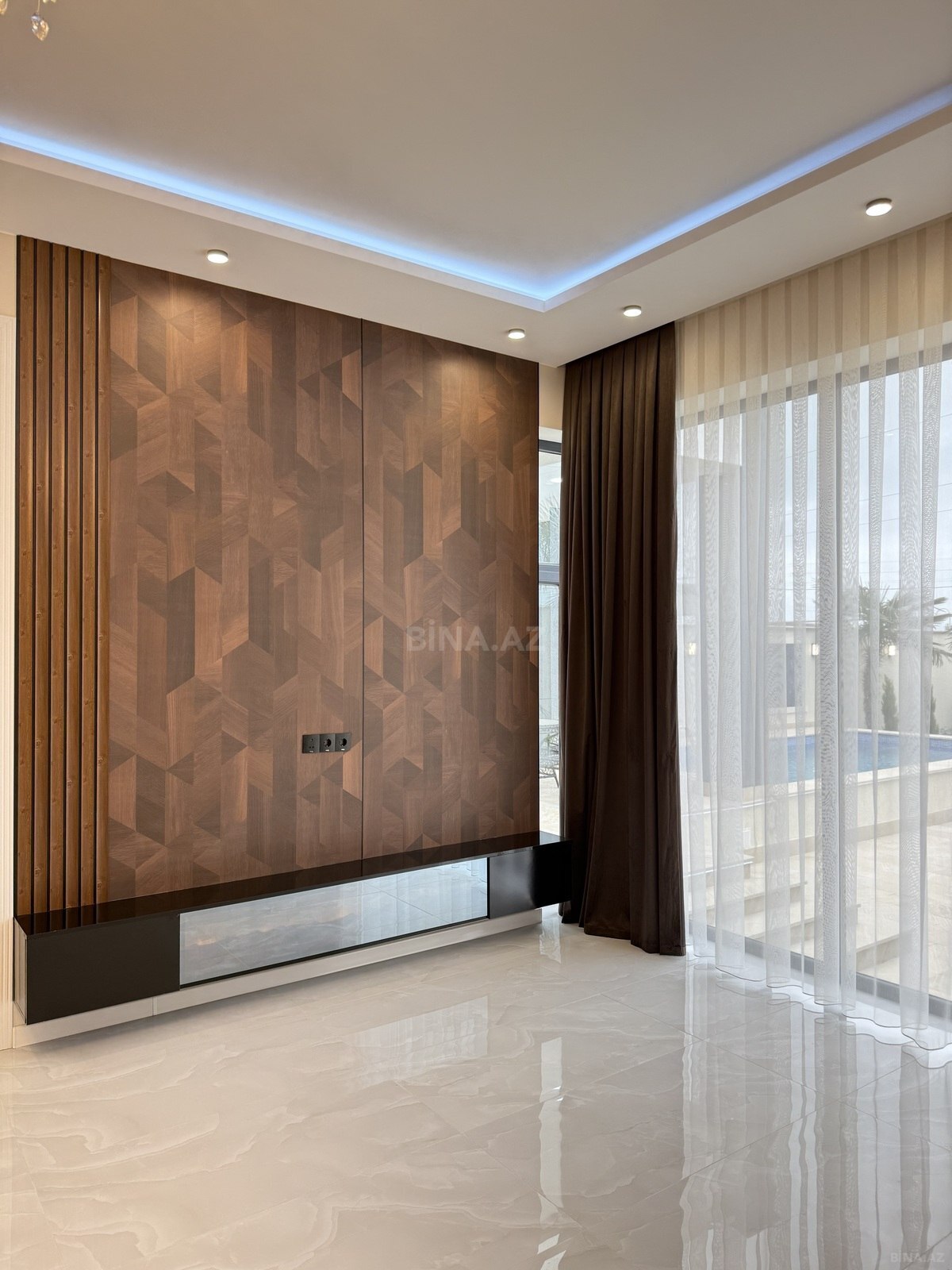 4 otaqlı həyət evi/bağ evi - Şüvəlan q. - 160 m² (17)