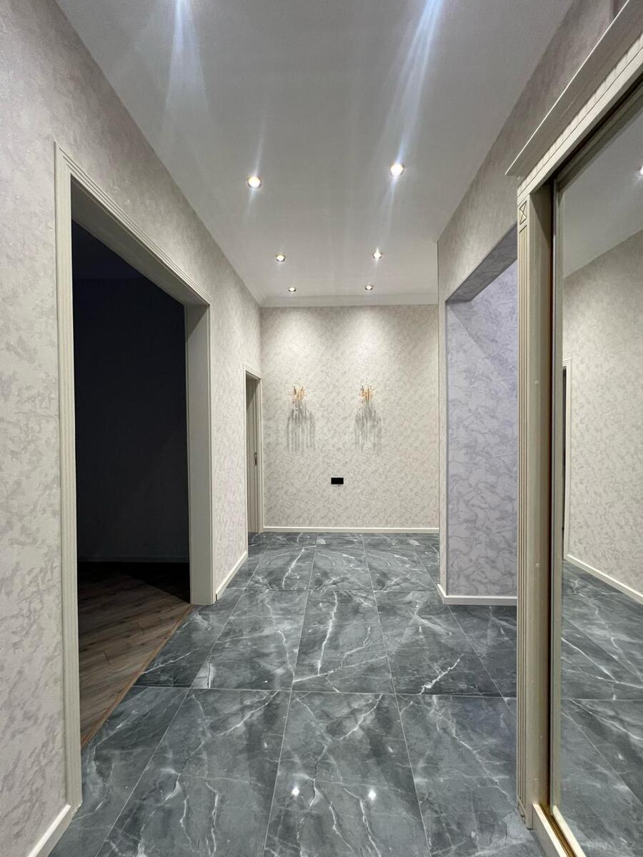 5 otaqlı həyət evi/bağ evi - Pirşağı q. - 300 m² (21)