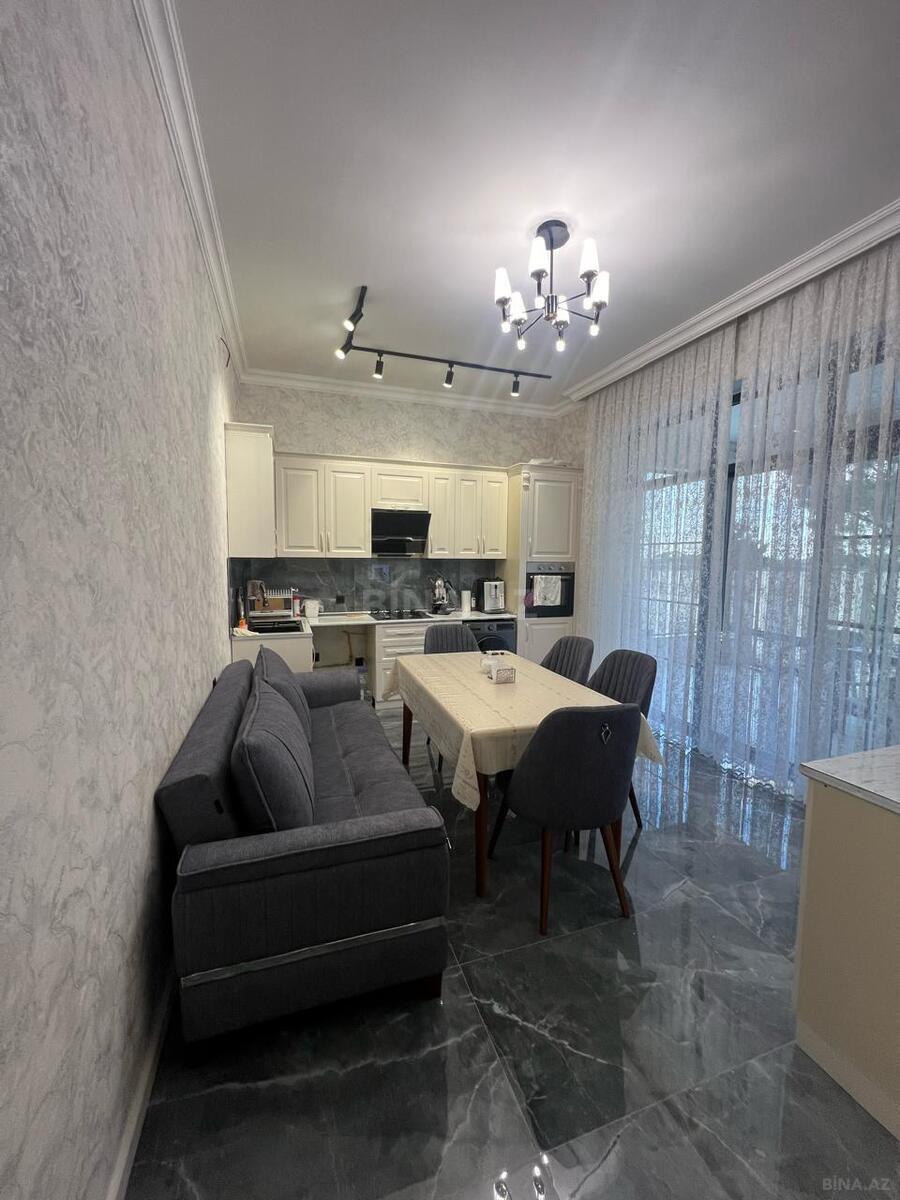 5 otaqlı həyət evi/bağ evi - Pirşağı q. - 300 m² (1)