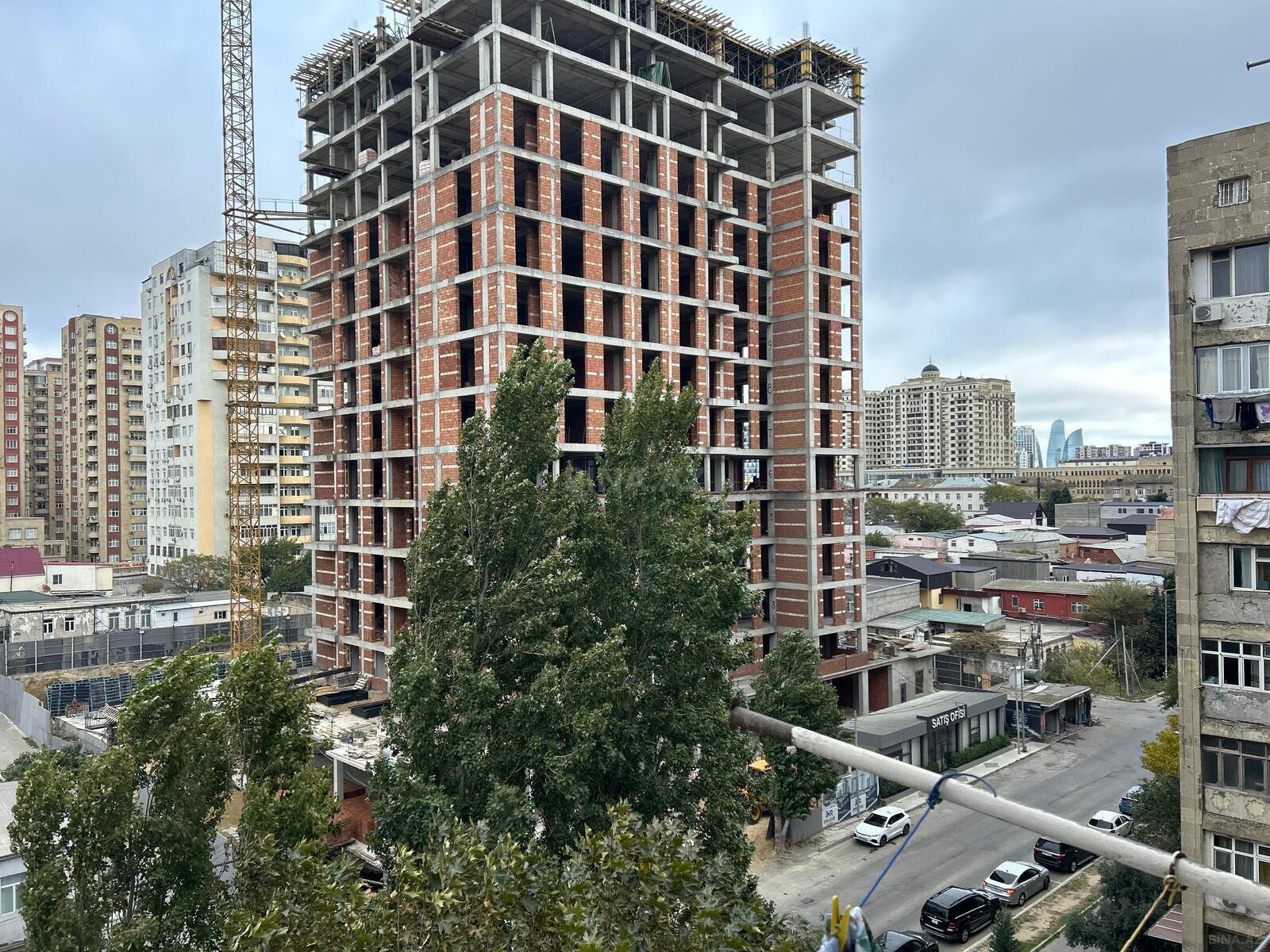 3 otaqlı köhnə tikili - Elmlər Akademiyası m. - 90 m² (11)