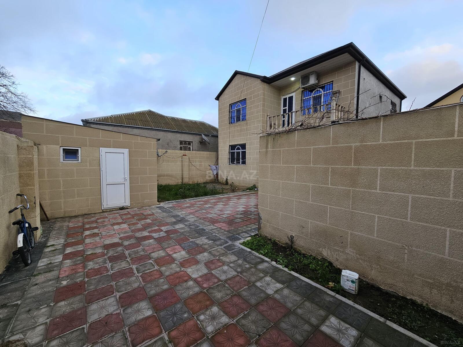 5 otaqlı həyət evi/bağ evi - Binə q. - 131 m² (2)