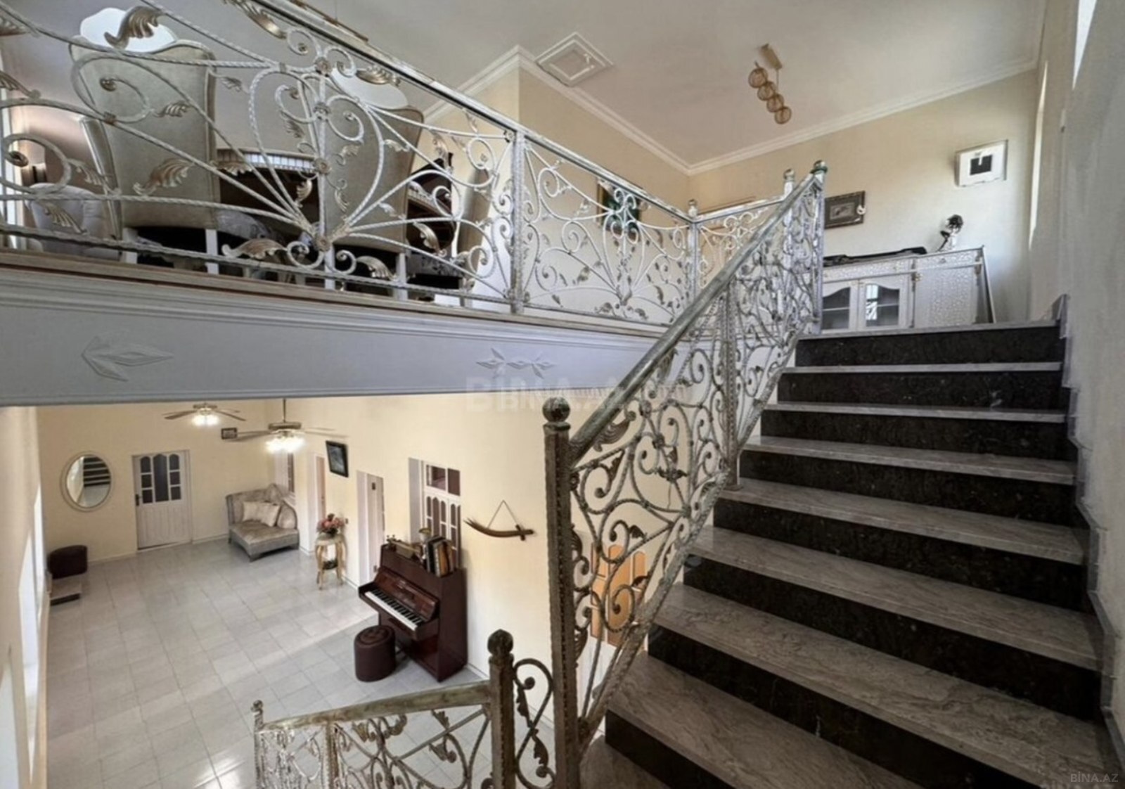 6 otaqlı həyət evi/bağ evi - Novxanı q. - 600 m² (28)