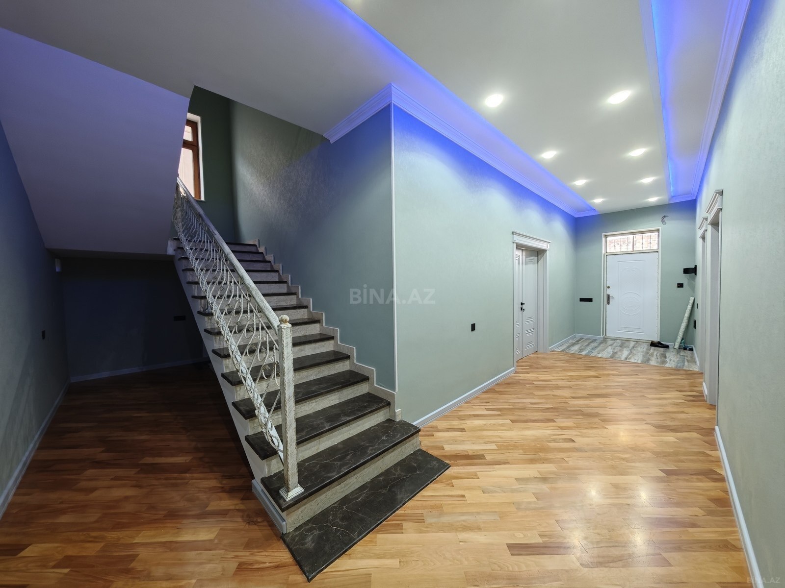 6 otaqlı həyət evi/bağ evi - Bakıxanov q. - 254 m² (6)